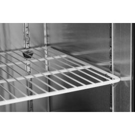  Stół chłodniczy 3 drzwi, z agregatem bocznym, o wym. 1800x600x850 mm