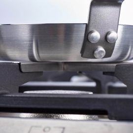  kuchnia gazowa z piekarnikiem elektrycznym, 4-palnikowa, P 20.5+7 kW, U G30