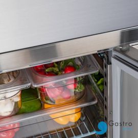  stół chłodniczy V 417 l z rantem, 3-drzwiowy, agregat po prawej stronie| 831360 STALGAST