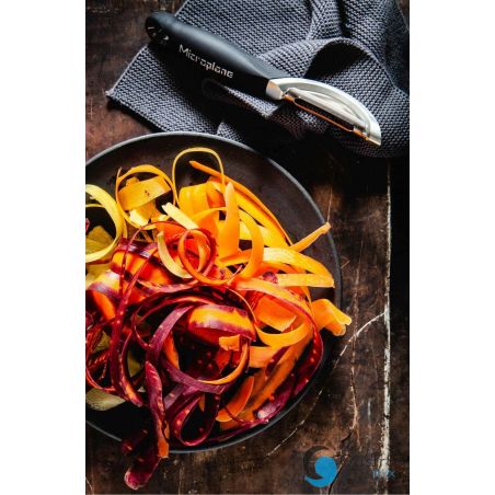 Obieraczka do warzyw czarna SPECIALTY - MICROPLANE | MC-48091 tom-gast 