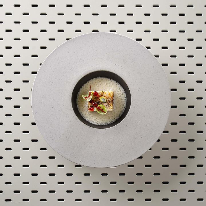 Talerz głęboki z szerokim rantem Takumi, 300mm | 778791 fine dine