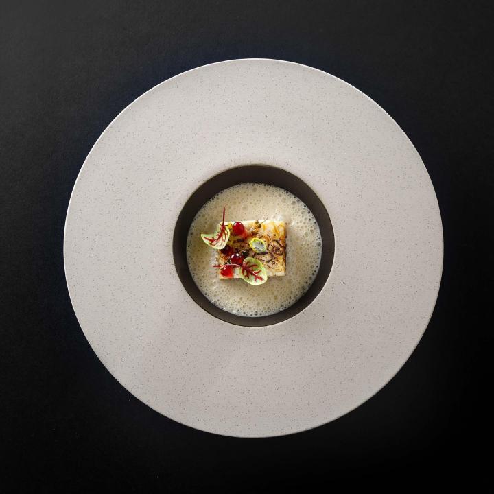 Talerz głęboki z szerokim rantem Takumi, 300mm | 778791 fine dine